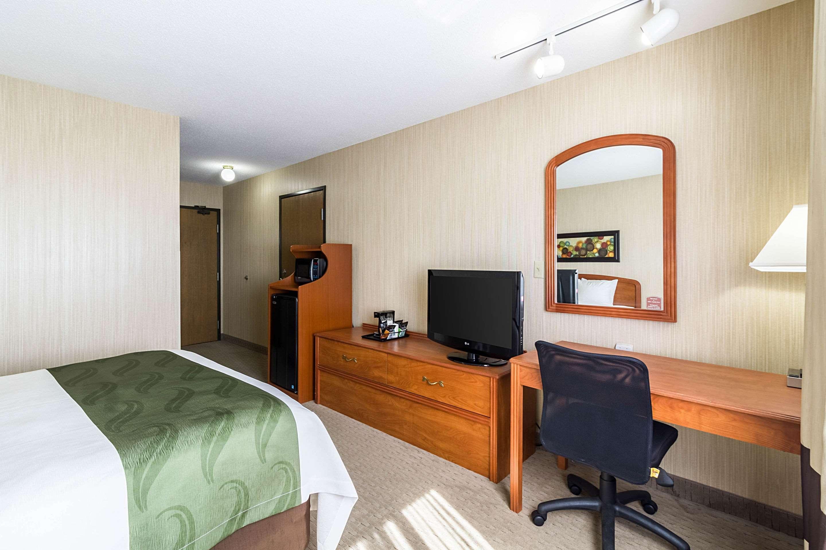 Quality Inn Marshall Mn Near University Bagian luar foto